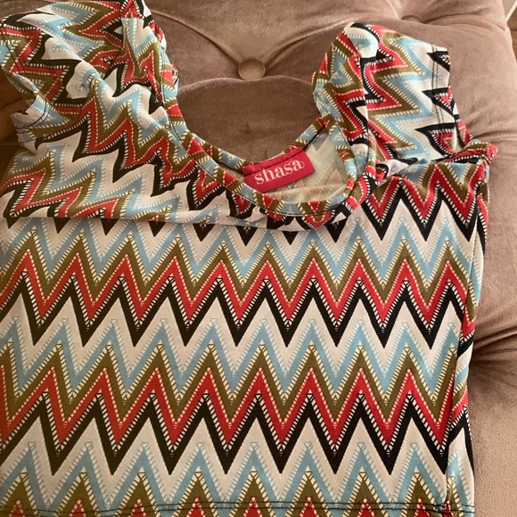 Crop top! - Picture 3 of 3